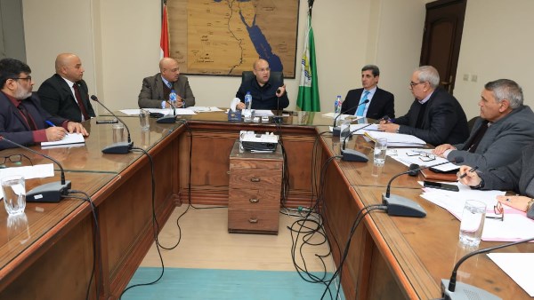 نائب محافظ الجيزة يتابع الجهود المبذولة لطرح الفرص الاستثمارية المتاحة بالواحات البحرية