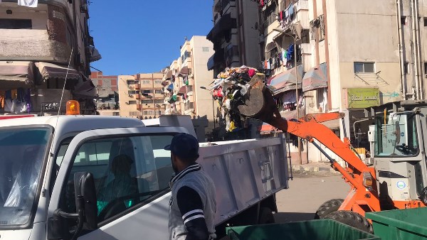 محافظة بورسعيد تتابع أعمال شركة النظافة الجديدة لضمان بيئة صحية وآمنة للمواطنين