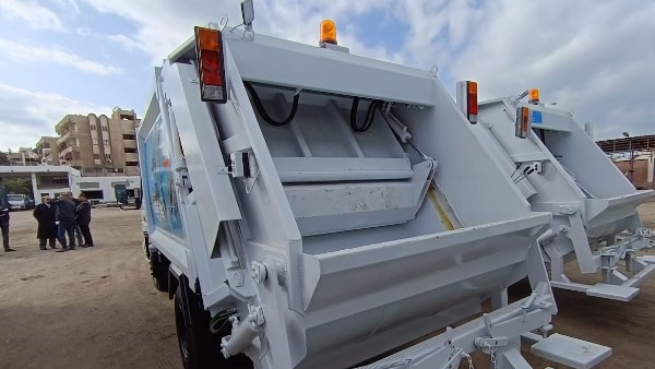 دفعة جديدة.. سيارات المكبس لدعم منظومة النظافة بمحافظة بورسعيد| صور