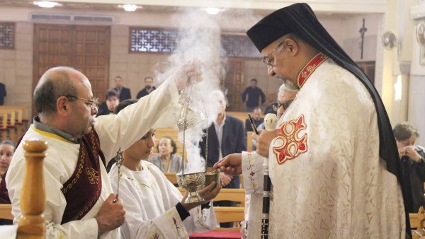 البطريرك الأنبا إبراهيم إسحق يحتفل بعيد الغطاس بكاتدرائية القيامة في الإسكندرية