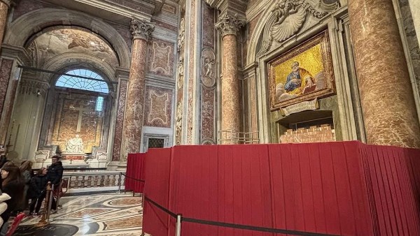 الفاتيكان يختتم سنة اليوبيل 2025 بإغلاق الباب المقدس في بازيليك القديس بطرس بالفاتيكان