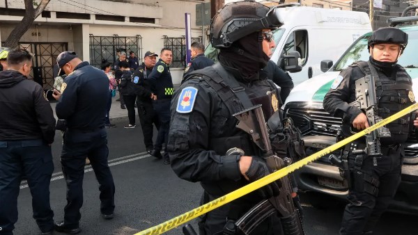 هجوم مسلح على ملعب كرة قدم في المكسيك يخلف 11 قتيلا و12 مصابا