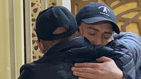 أحمد السقا يقدم واجب العزاء في والدة نضال الشافعى| صور