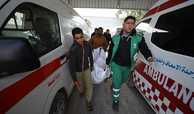 الاحتلال يواصل خروقاته.. شهيد وإصابات في خانيونس وقصف مدفعي للشجاعية والبريج