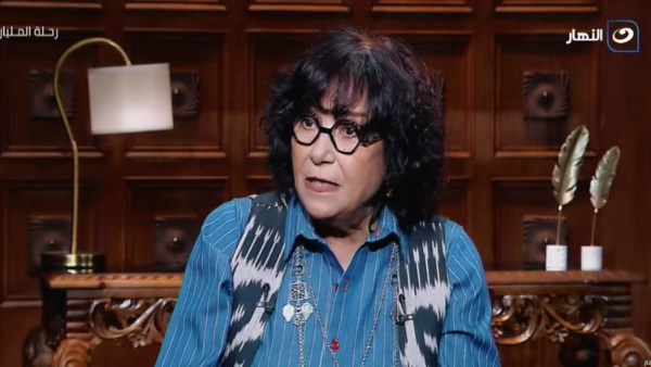 فنانات عالميات ارتدين تصاميم الحلي الخاصة بي