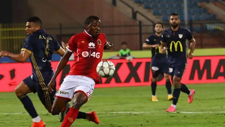 جونيور أجايي لاعب الأهلي السابق ينتقل إلى فريق الكرامة السوري