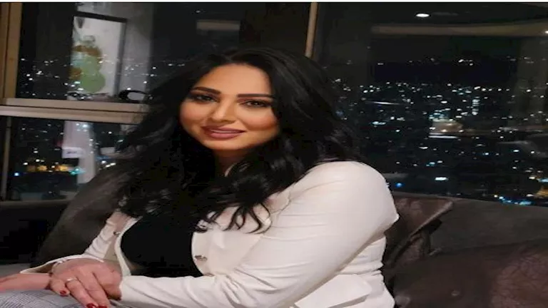 صورة- رحاب الجمل تخطف الأنظار بإطلالة أنيقة