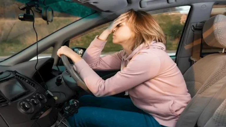 وضعيات قيادة شائعة تضر بالظهر والرقبة