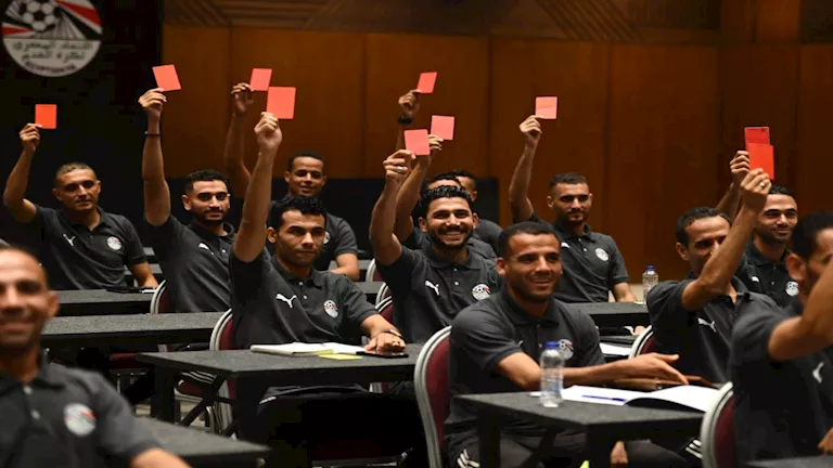 “لضمان استقرار المنظومة”.. قرار عاجل من اتحاد الكرة بشأن الحكام