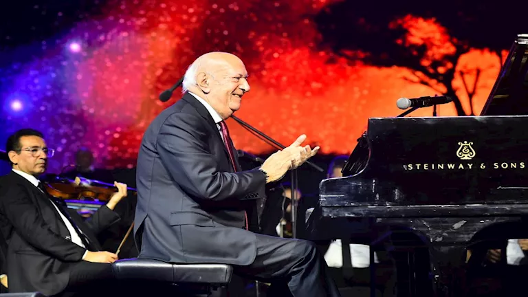 عمر خيرت يحتفل بعيد الحب مع جمهور دار الأوبرا المصرية