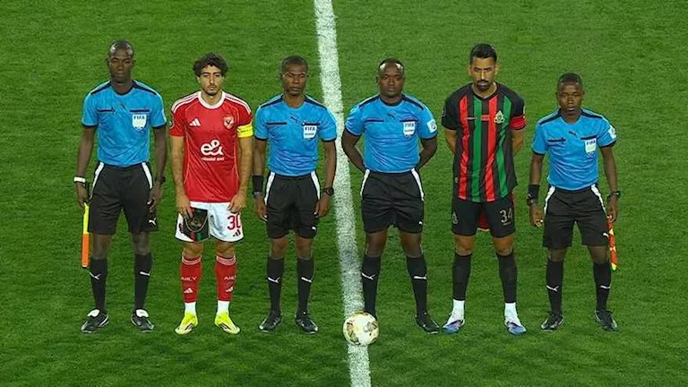 كاف يخطر بيراميدز بإيقاف ثنائي الجيش الملكي قبل المباراة المرتقبة