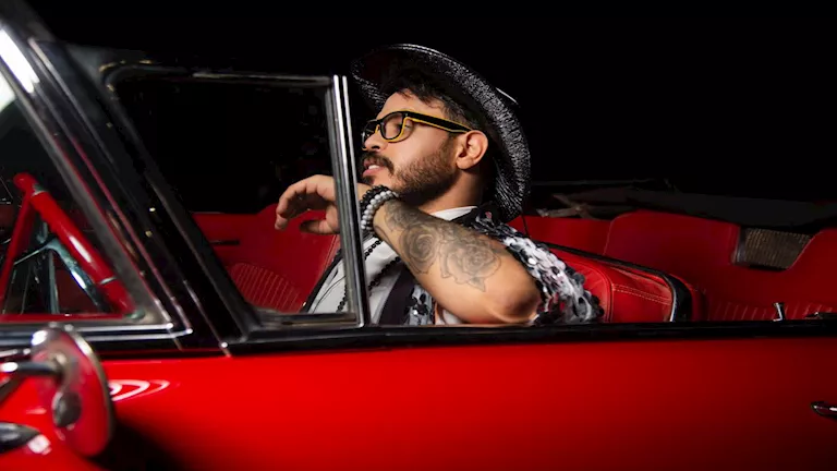 فيديو .. أغنية “روقان Cool” للمغربي محمد الرفاعي تحصد 9 ملايين مشاهدة