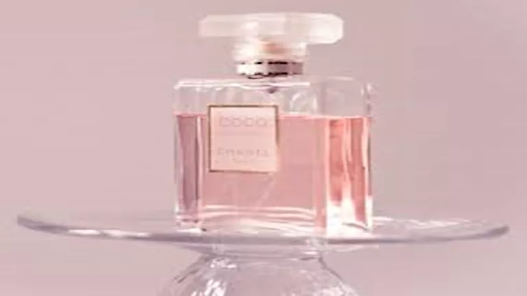 بمليارات الدولارات.. أكثر 5 عطور مبيعا حول العالم