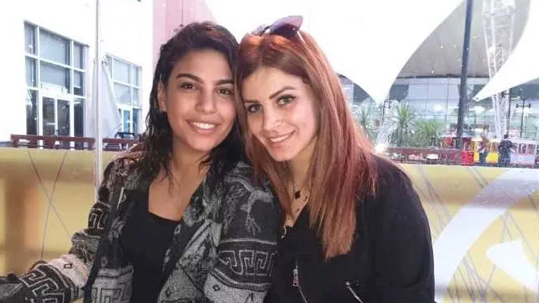 دنيا سامي تنعى الفنانة إيناس الليثي