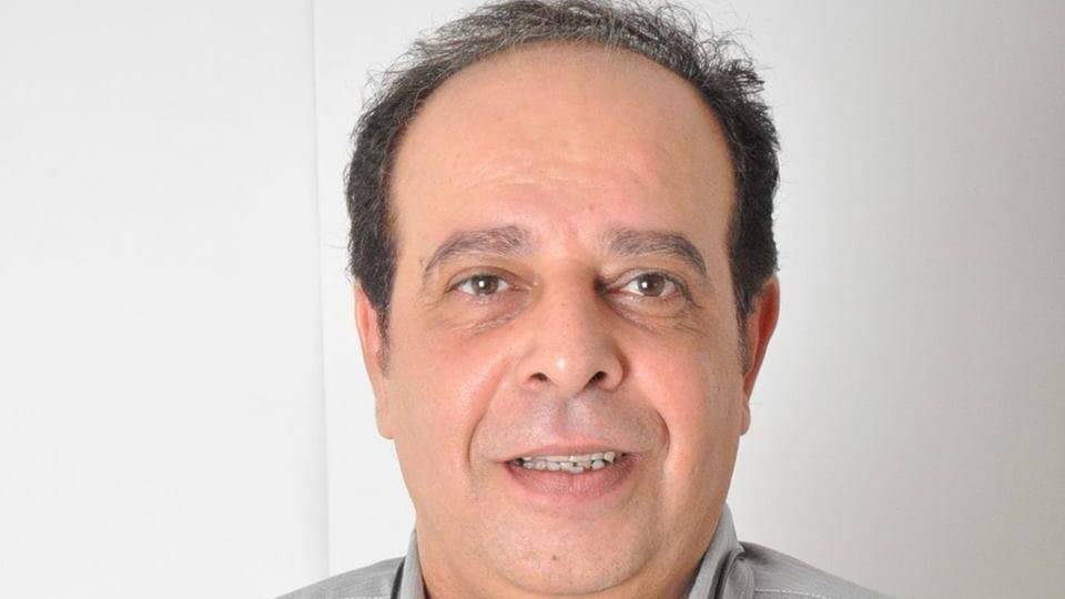 أيمن عزب وسلوى محمد علي في جنازة ياسر صادق بمسجد السيدة زينب