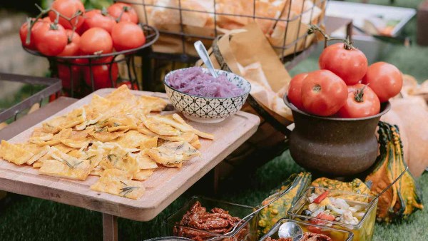 أكلات رمضانية مشبعة وقليلة التكلفة.. وجبات اقتصادية تناسب ميزانية الأسرة 