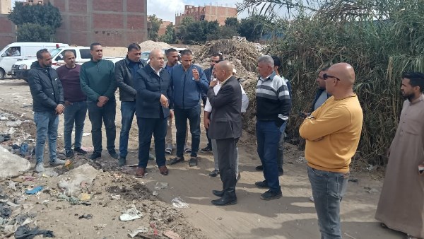 نائب محافظ الجيزة يتفقد أبو النمرس وعزبة مدكور ويتابع مستوى النظافة العامة والإشغالات | صور
