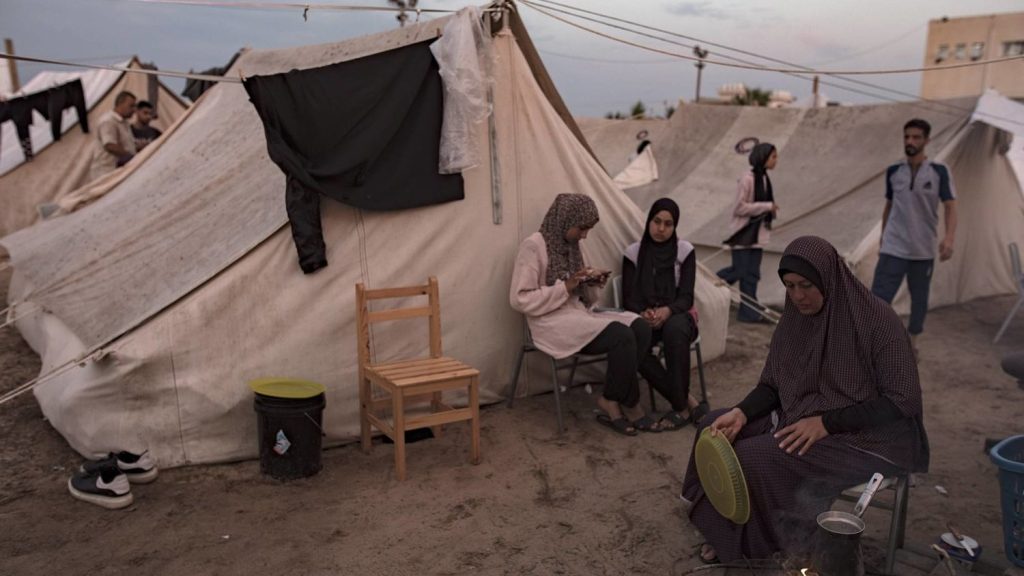 سيتم افتتاح مدارس في وسط القطاع قريبًا