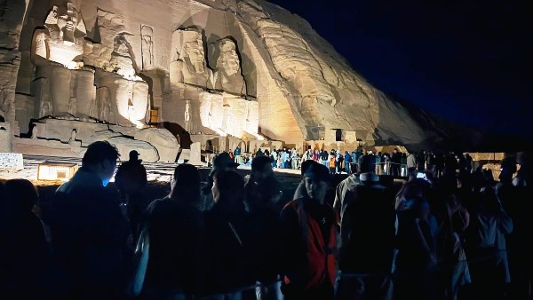 أخبار أسوان| تعامد للشمس بمعبدي أبوسمبل.. وحملات لرفع الإشغالات وإزالة التعديات