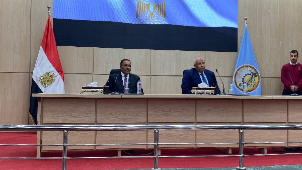 خدمة المواطنين أولوية.. وأعتز بانتمائي للقبائل