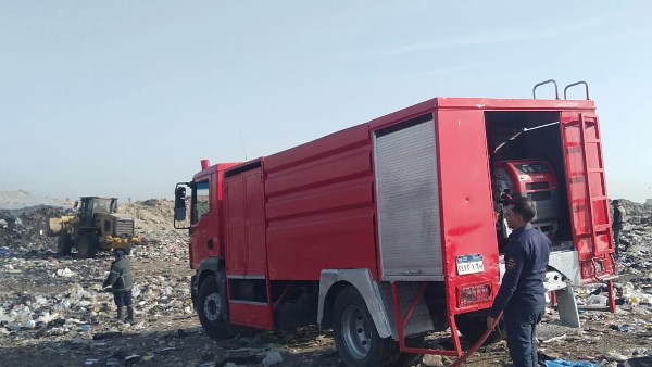 زهور بورسعيد يساعد الحماية المدنية في السيطرة على حريق بجوار سوق الجملة