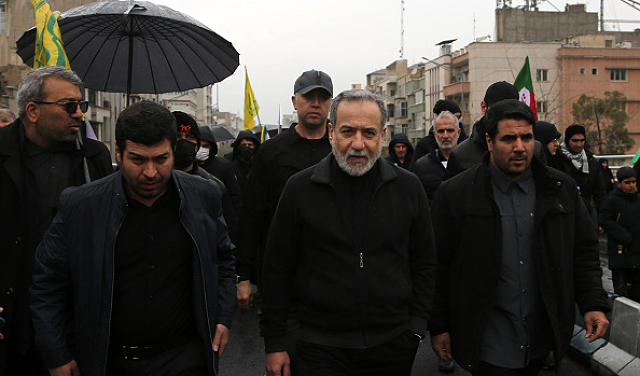 إسرائيل حذفت عراقجي وقاليباف من قائمة الاستهداف بطلب من باكستان