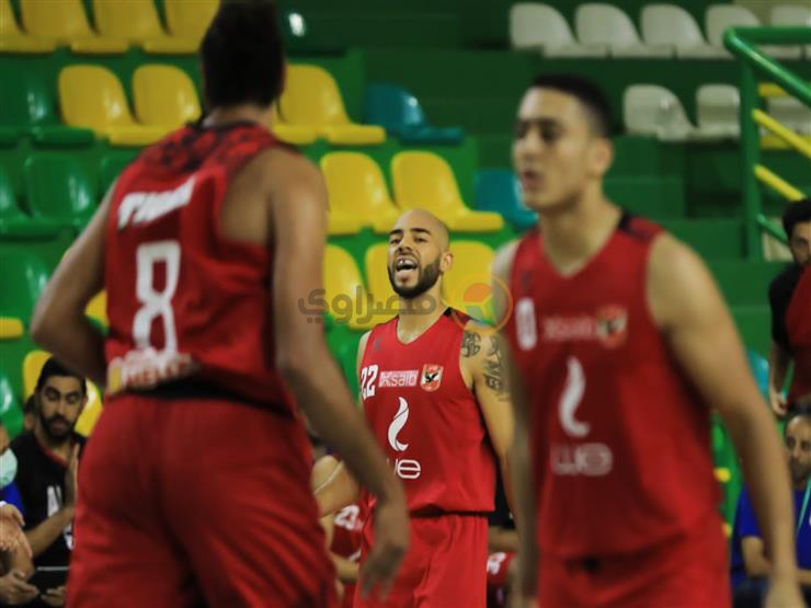 الأهلي يهزم سبورتنج بعد الخسارة الأولى في دوري السلة