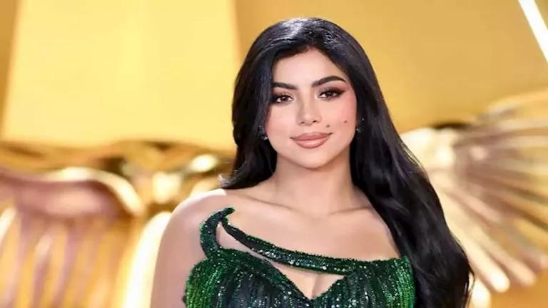 كارولين عزمي بإطلالة مونوكروم ساحرة تجمع بين الرقي والبساطة