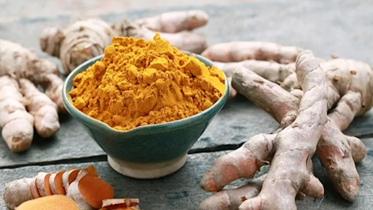 فوائد الكركم.. يقوي القلب ويخفض الكوليسترول ويعالج الالتهابات