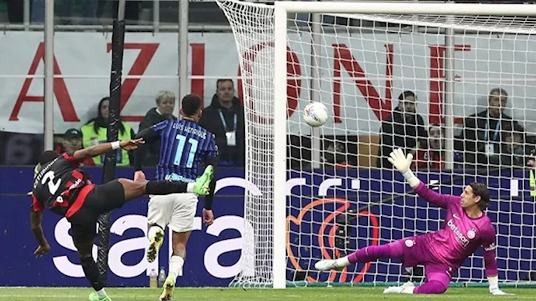 “إنجاز ورقم تاريخي”.. ميلان يحسم ديربي الغضب ويهزم الإنتر في الكالتشيو