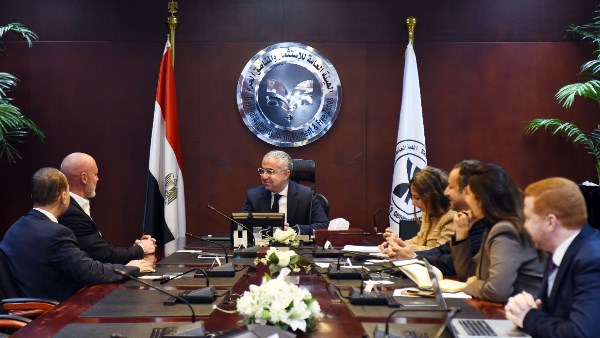 مصر تستهدف 13 قطاعًا واعدًا لجذب الاستثمار الأجنبي حتى 2030.. تفاصيل