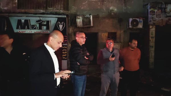 تحرير 33 محضرا لمحال تجارية لم تلتزم بمواعيد الغلق