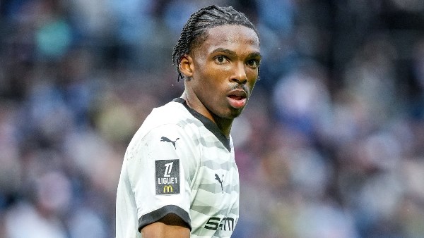 صفقة ليفربول الجديدة تخضع لجراحة في الكتف قبل الانتقال إلى الريدز