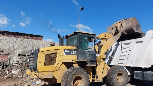 نائب محافظ بورسعيد يتابع أعمال إزالة الرتش من منطقة 