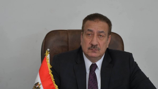 محافظ بورسعيد يشدد على رفع درجة الاستعداد لضمان استقرار الخدمات في العيد