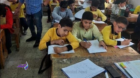 لضيق الوقت.. خبير تربوي يطالب بدمج امتحانات شهري مارس وأبريل بالمدارس