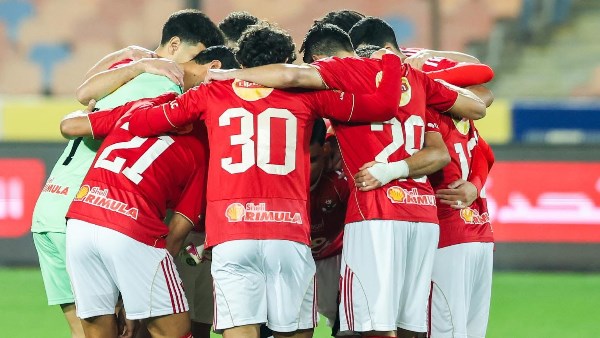 يا بخته متدفي تحت في البرد