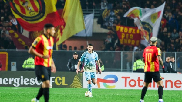 ركلة جزاء الترجي أمام الأهلي غير صحيحة