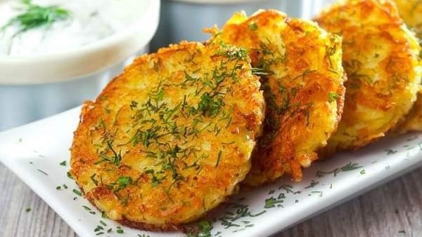 هنتسحر ايه النهاردة.. فول بالزيت الحار وأقراص البطاطس