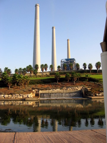 الحرس الثوري الايراني يهدد بقصف شبكة الكهرباء الإسرائيلية وأهداف اقليمية بالمنطقة