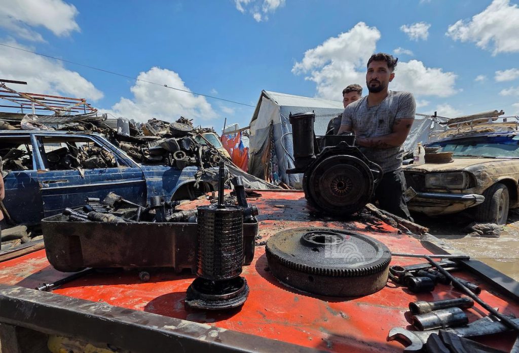 نقص الإطارات وقطع الغيار يشل الحياة في غزة ويهدد الخدمات الحيوية