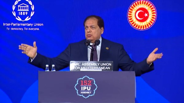 رسالة قوية للعالم.. محمد أبو العينين يدعو إلى وقف شامل ومستدام للحرب في غزة