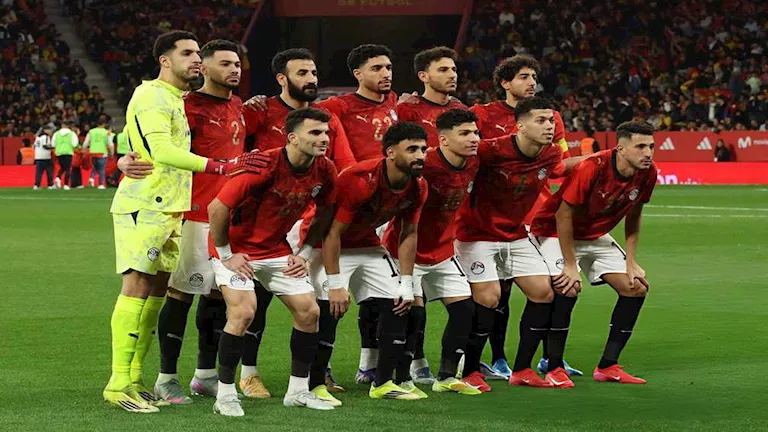 منتخب مصر يعلن تفاصيل إصابة ثنائي الفراعنة خلال مباراة إسبانيا