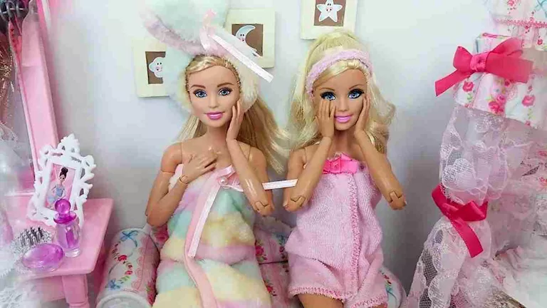 كيف أصبحت باربي أيقونة عالمية؟ أسرار العروسة الأشهر في التاريخ