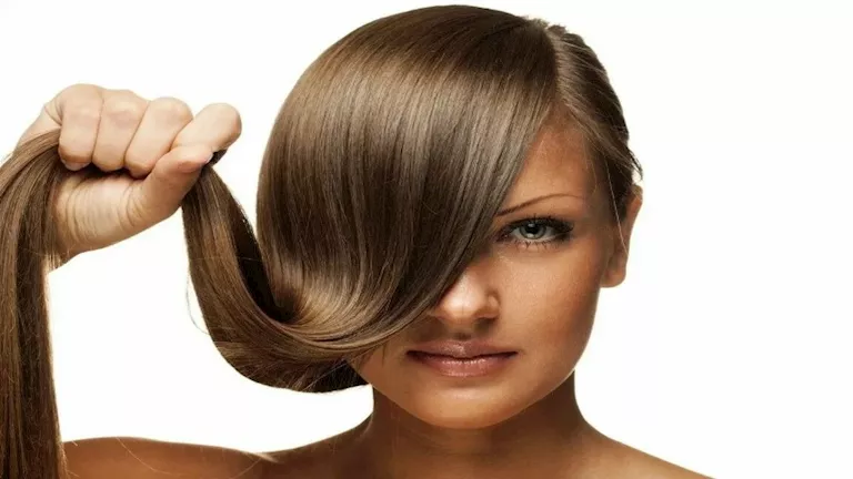 نصائح لتعزيز صحة الشعر.. روتين يومي لزيادة كثافته طبيعيا