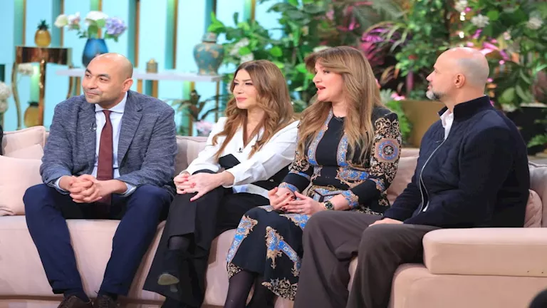 أبناء وأحفاد الموسيقار محمد عبدالوهاب في ضيافة الإعلامية منى الشاذلي