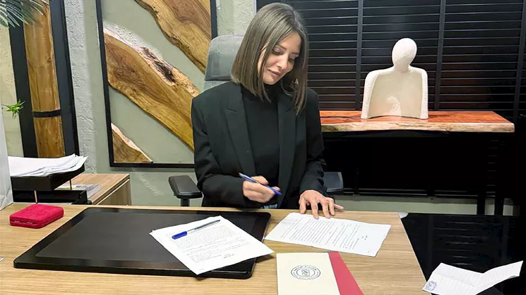 من 12 حلقة.. إيمان العاصي بطلة مسلسل انفصال بعد نجاح “قسمة العدل”