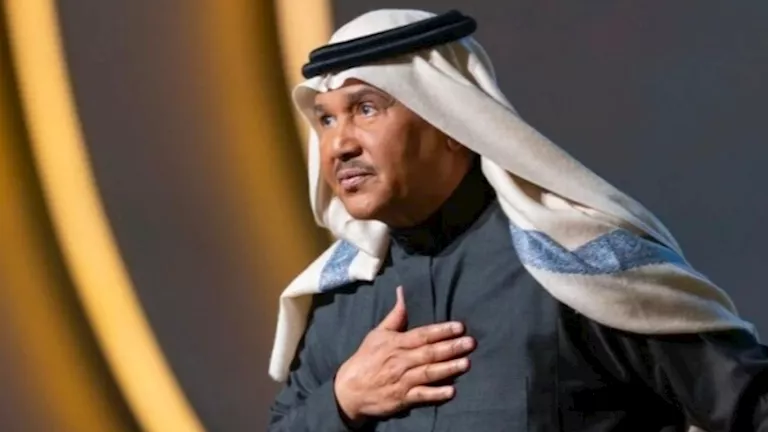 رابح صقر يغني في حفل زفاف بدر نجل “فنان العرب” محمد عبده