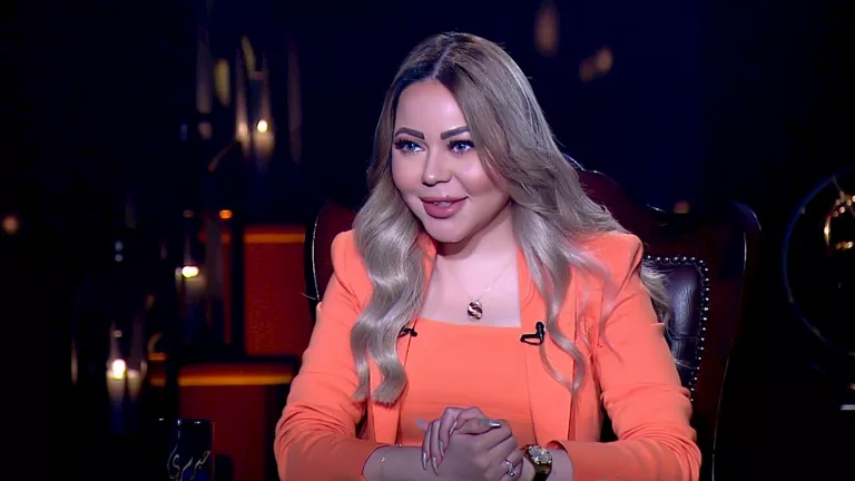 أسما إبراهيم تدعم زوجها محمد الخشن في أزمته الأخيرة