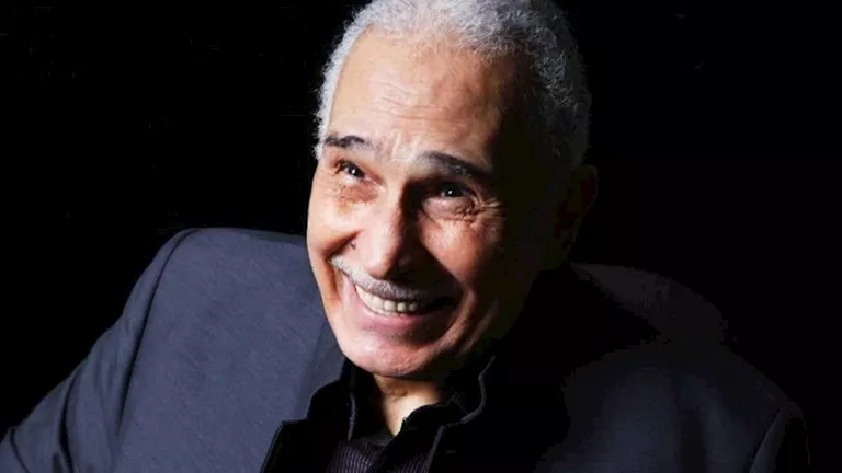 نجل عبدالرحمن أبو زهرة يكشف تفاصيل الحالة الصحية لوالده بعد نقله المست